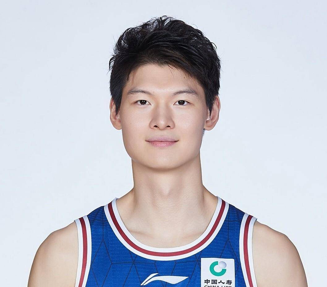 包含这也行？萨克拉门托国王围绕NBA季后赛防线松动清晨广厦男篮迎来里程碑，今晚里尔完成体检的词条